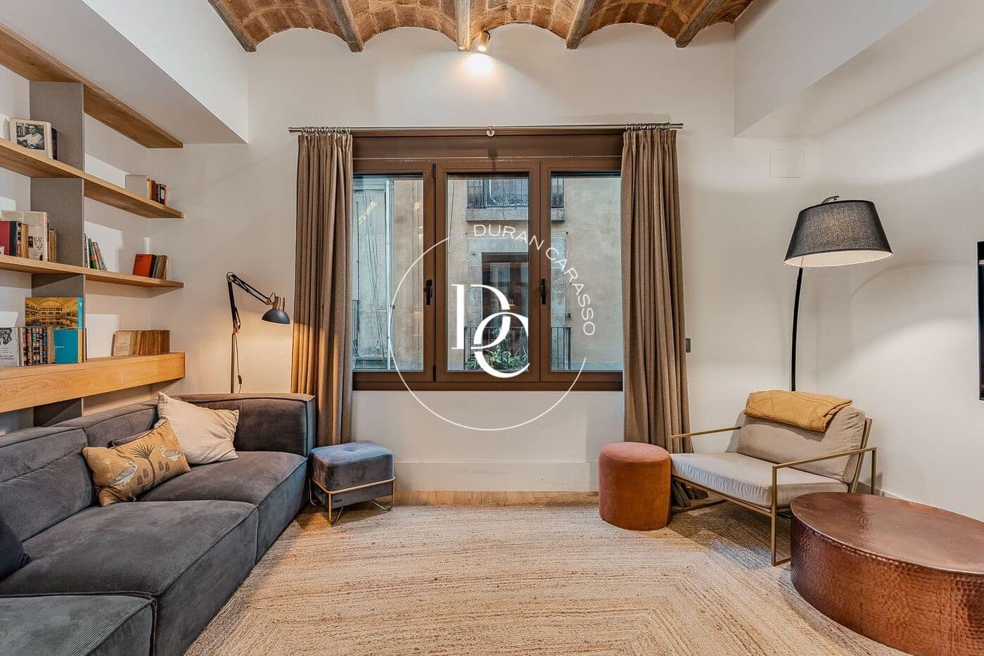 3 bedroom Apartment for sale in Barcelona city - € 985,000 (Ref: 9095375)