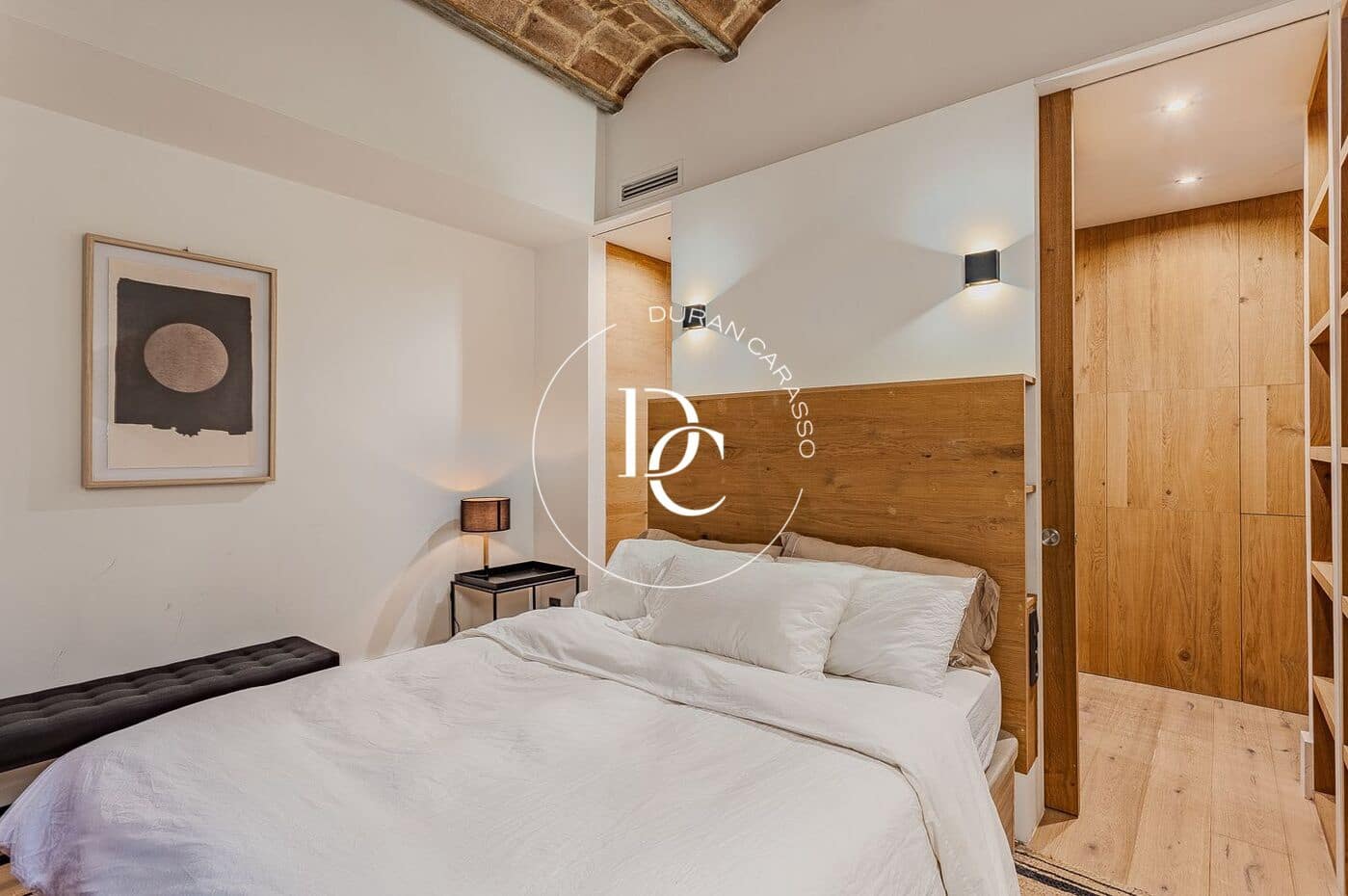 3 bedroom Apartment for sale in Barcelona city - € 985,000 (Ref: 9095375)