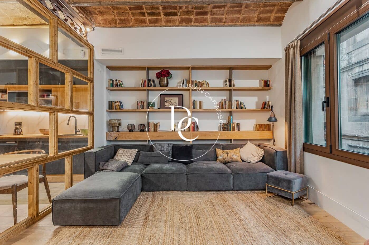 3 bedroom Apartment for sale in Barcelona city - € 985,000 (Ref: 9095375)