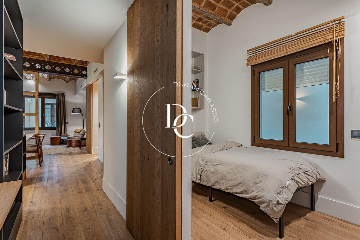 3 bedroom Apartment for sale in Barcelona city - € 985,000 (Ref: 9095375)