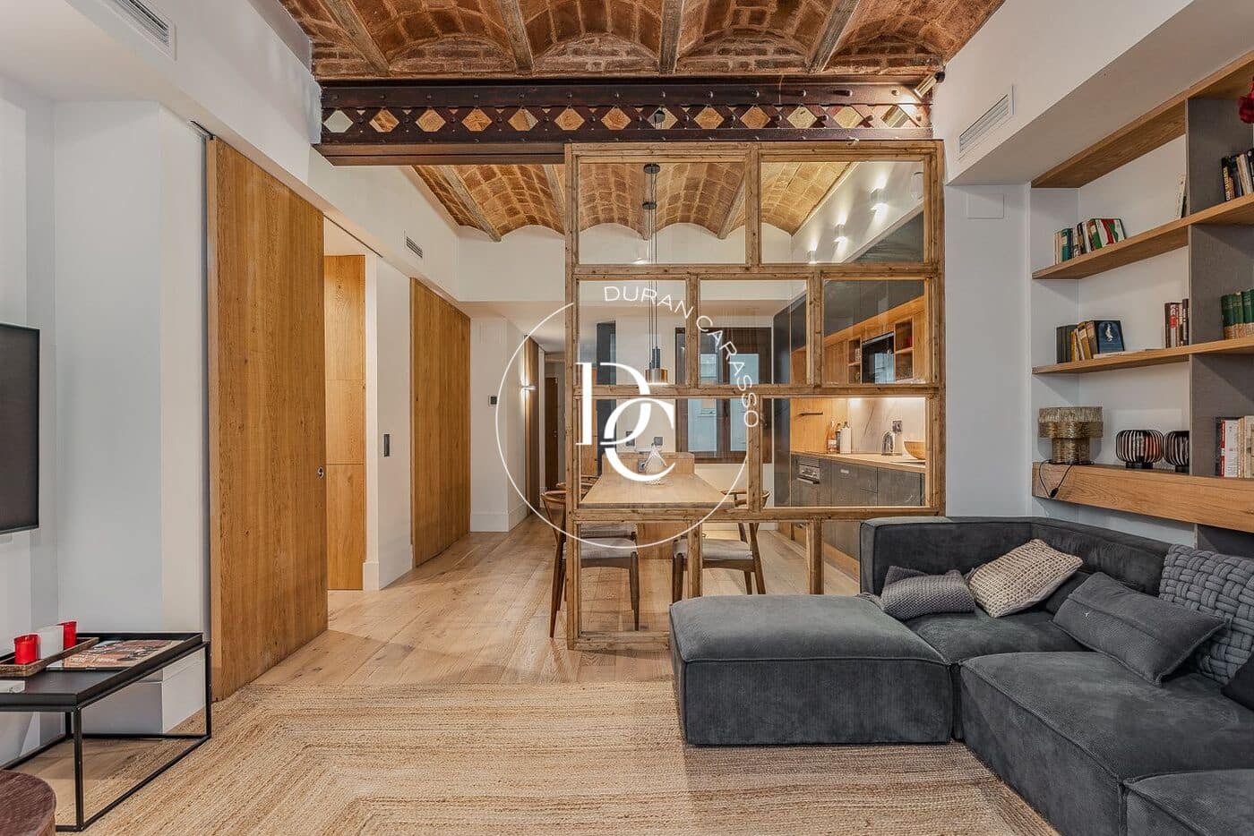 3 bedroom Apartment for sale in Barcelona city - € 985,000 (Ref: 9095375)