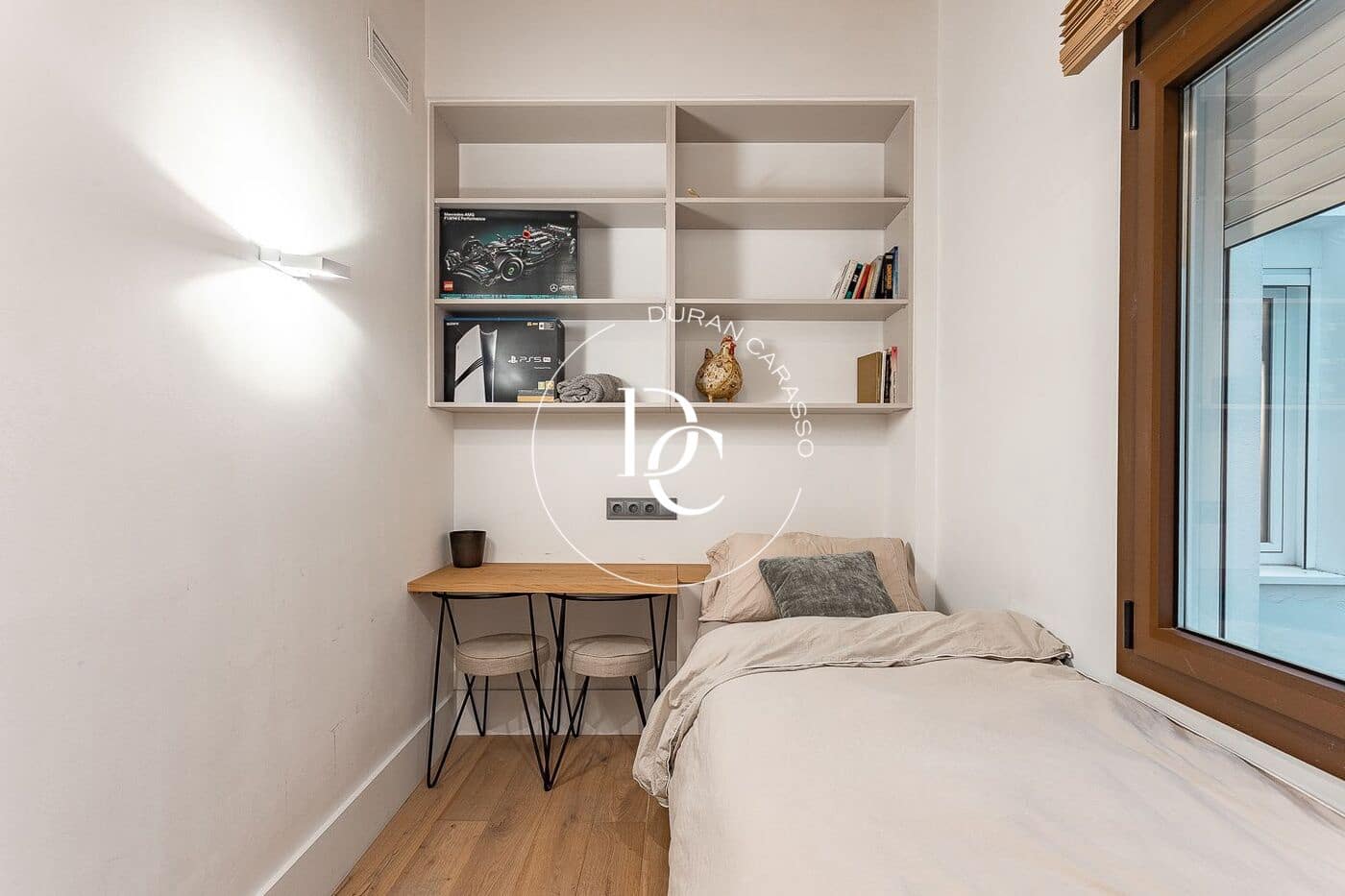 3 bedroom Apartment for sale in Barcelona city - € 985,000 (Ref: 9095375)