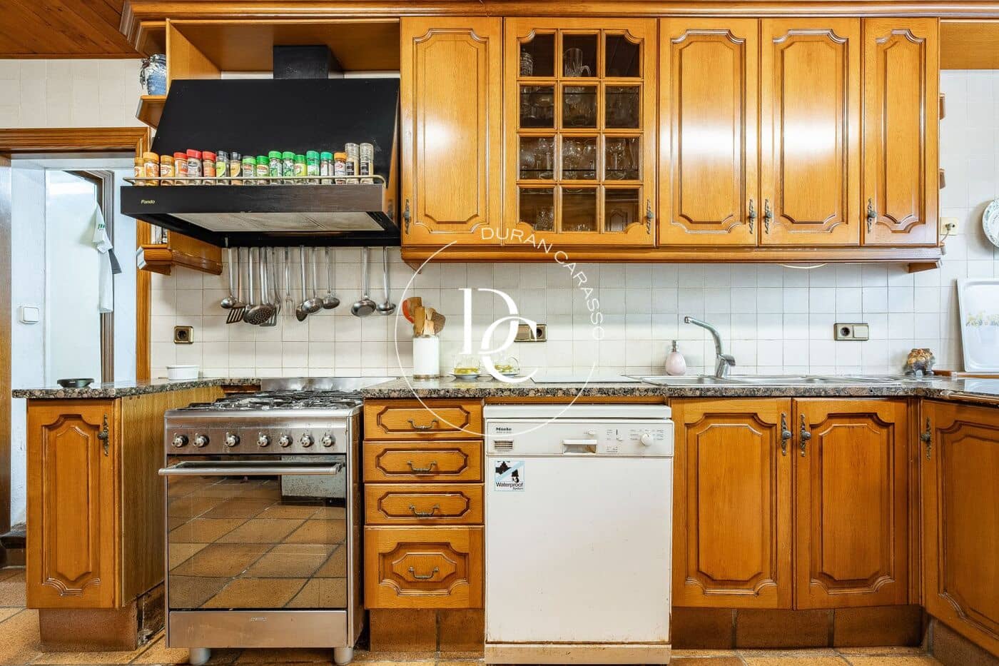 4 soveværelse Villa til salg i Sitges med swimmingpool - € 1.450.000 (Ref: 9099250)