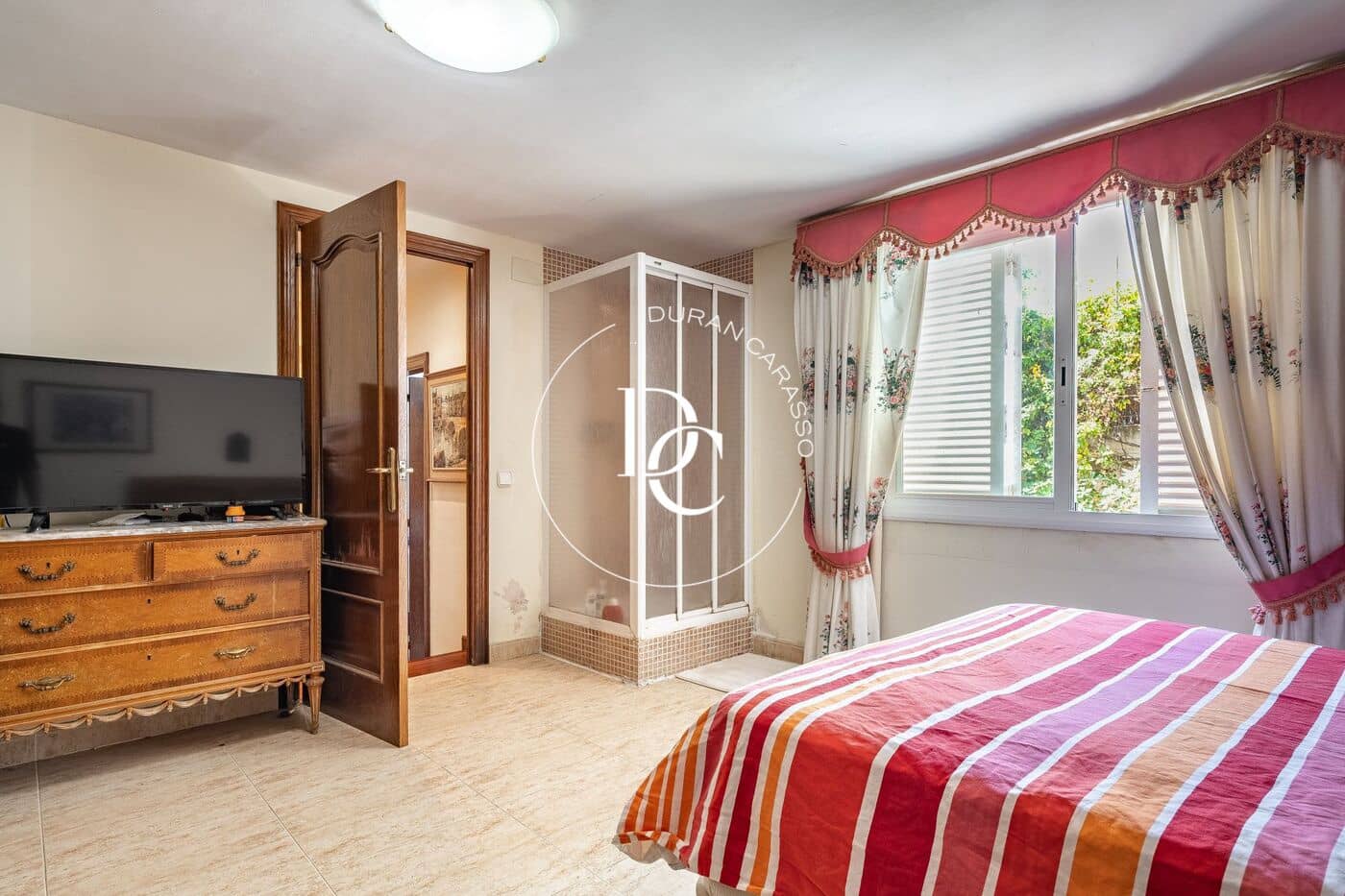 4 soveværelse Villa til salg i Sitges med swimmingpool - € 1.450.000 (Ref: 9099250)