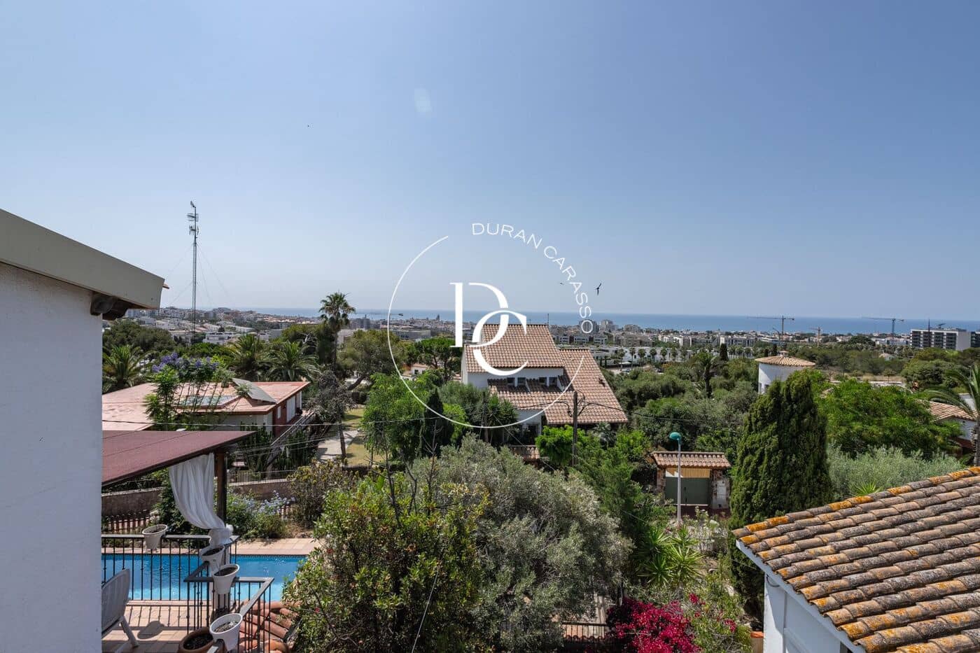 4 soveværelse Villa til salg i Sitges med swimmingpool - € 1.450.000 (Ref: 9099250)