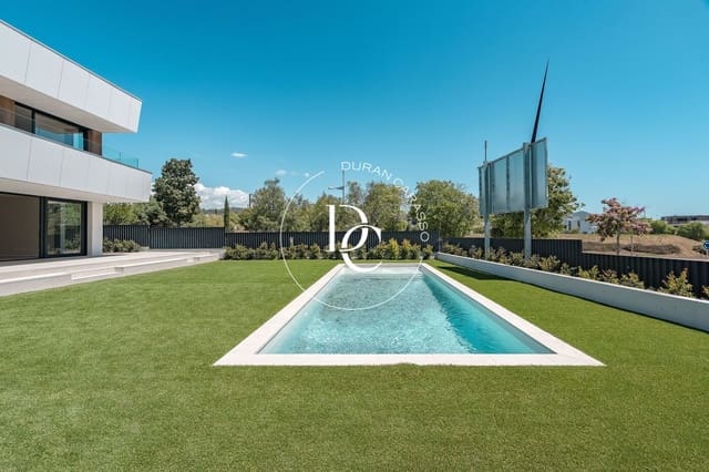 4 makuuhuone Huvila myytävänä paikassa Sitges mukana uima-altaan - 2 709 000 € (Ref: 9106726)