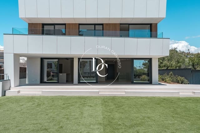 4 makuuhuone Huvila myytävänä paikassa Sitges mukana uima-altaan - 2 709 000 € (Ref: 9106726)