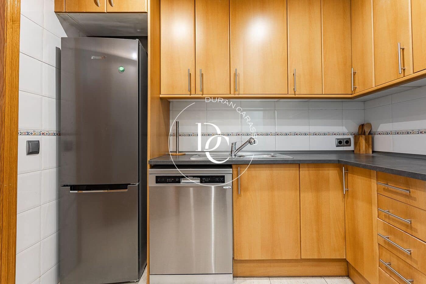 2 soveværelse Penthouse til salg i Barcelona by - € 415.000 (Ref: 9116370)