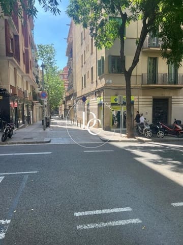 Garage til salg i La Vila de Gràcia, Barcelona by - € 17.000 (Ref: 9132544)