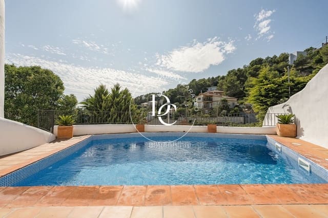 4 bedroom Villa for rent in Olivella with pool - € 4,500 (Ref: 9149479)
