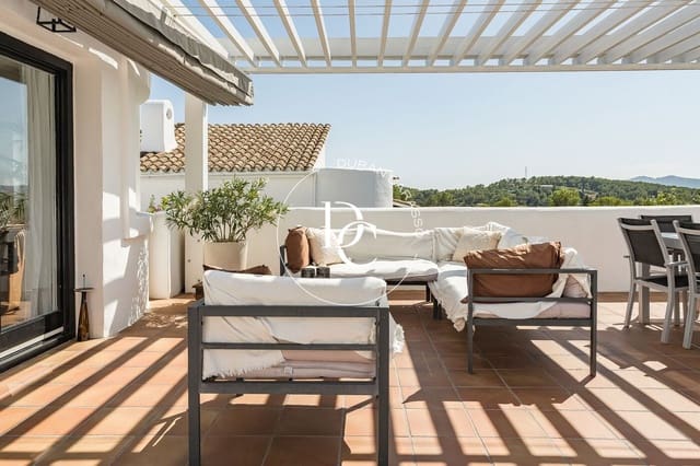 4 bedroom Villa for rent in Olivella with pool - € 4,000 (Ref: 9149479)