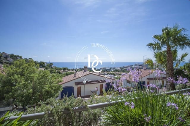 5 sovrum Villa till salu i Sitges med pool - 2 190 000 € (Ref: 9152351)