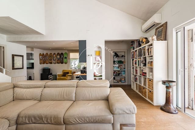 4 bedroom Villa for sale in Sant Pere de Ribes - € 799,000 (Ref: 9166054)