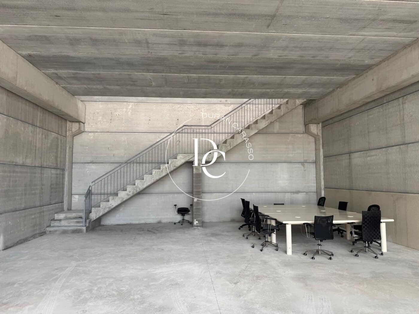 Kaupallinen vuokrattavana paikassa Vilanoveta mukana 
autotalli - 1 800 € (Ref: 9166056)