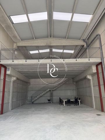 Kaupallinen vuokrattavana paikassa Vilanoveta, Sant Pere de Ribes mukana 
autotalli - 1 800 € (Ref: 9166056)