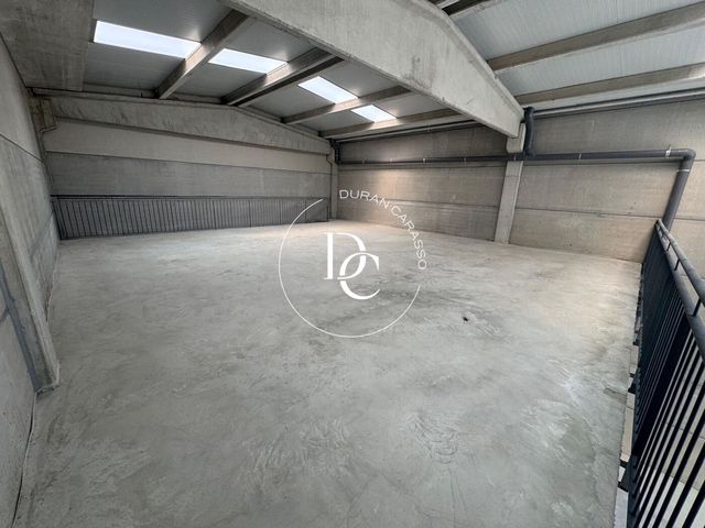 Kaupallinen vuokrattavana paikassa Vilanoveta, Sant Pere de Ribes mukana 
autotalli - 1 800 € (Ref: 9166056)