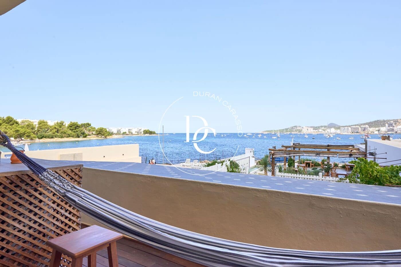 2 soveværelse Lejlighed til salg i San Jose / Sant Josep de Sa Talaia med swimmingpool - € 685.000 (Ref: 9171771)