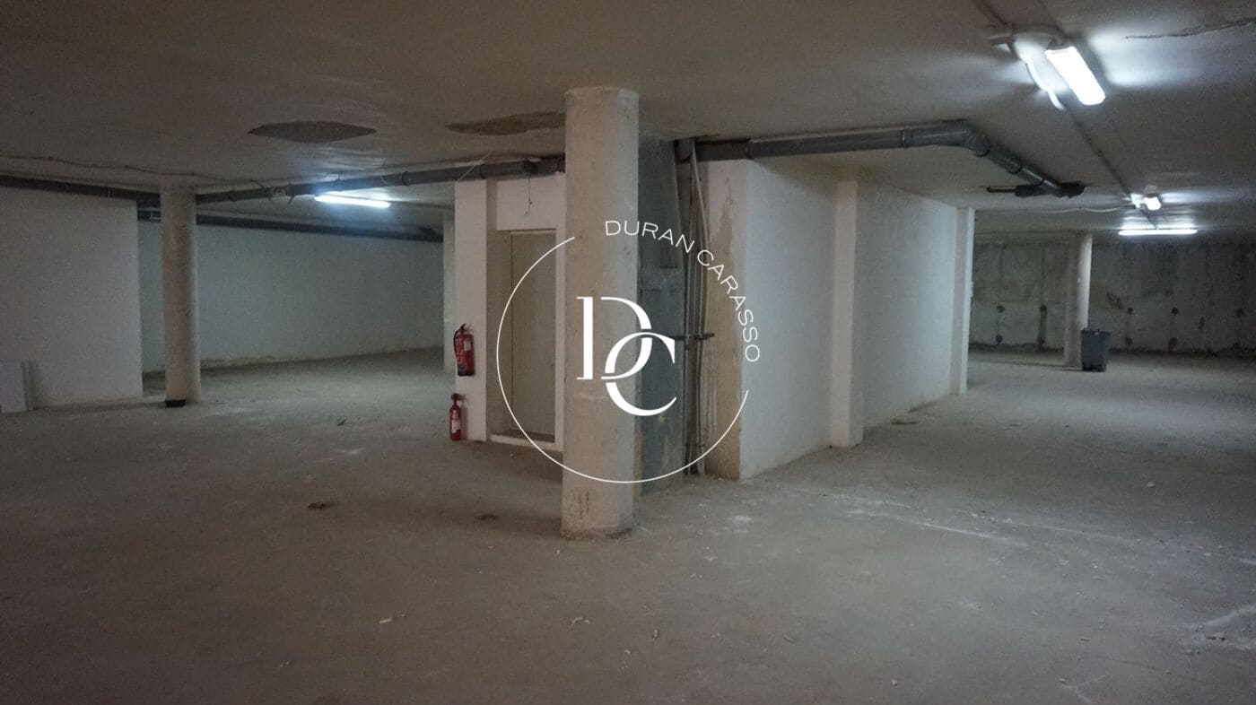 Erhverv til salg i Santa Eulalia / Santa Eularia - € 1.900.000 (Ref: 9174621)