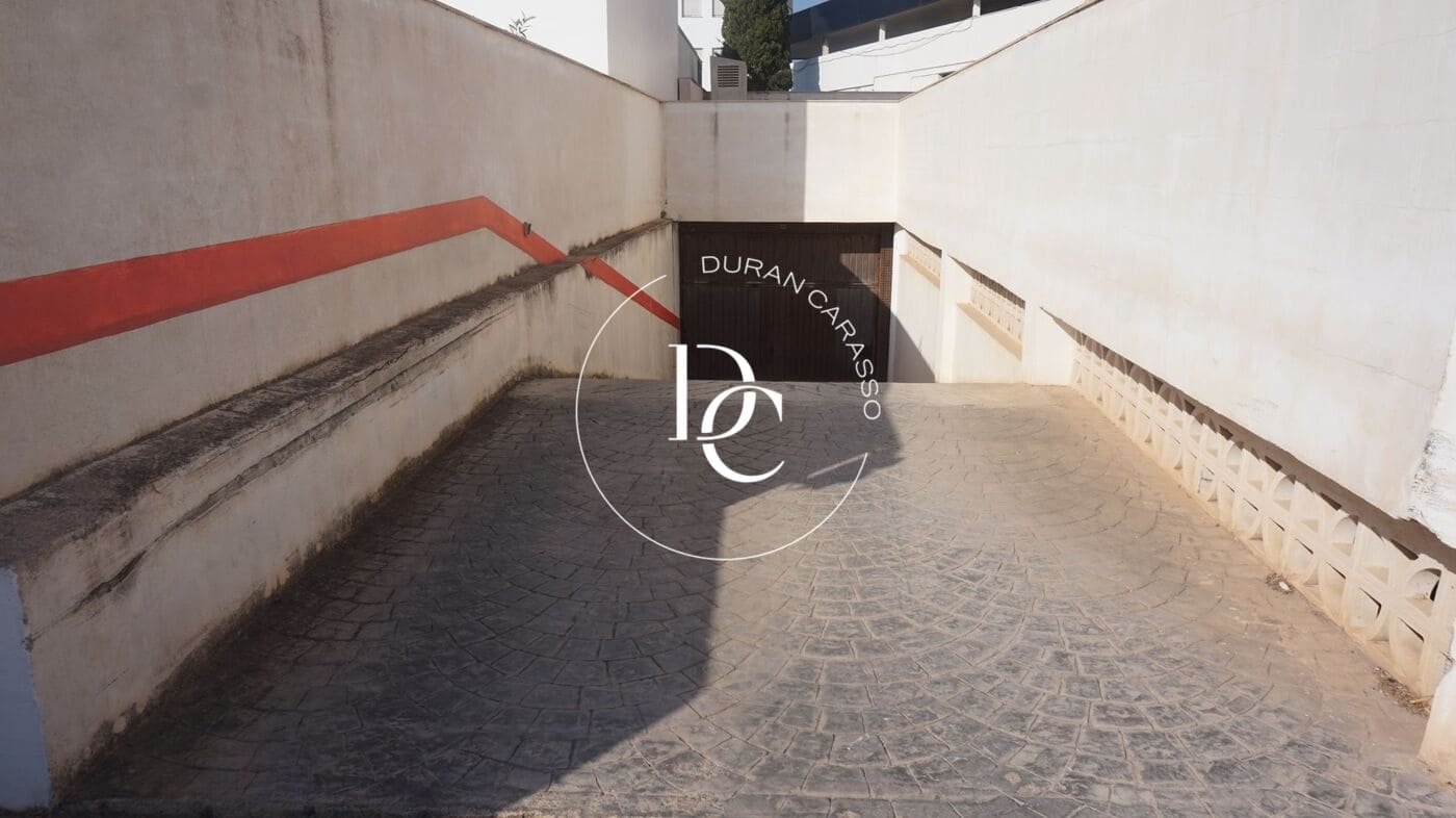 Erhverv til salg i Santa Eulalia / Santa Eularia - € 1.900.000 (Ref: 9174621)