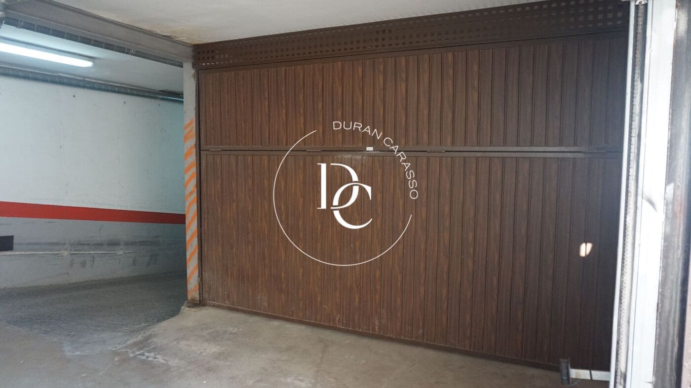 Erhverv til salg i Santa Eulalia / Santa Eularia - € 1.900.000 (Ref: 9174621)