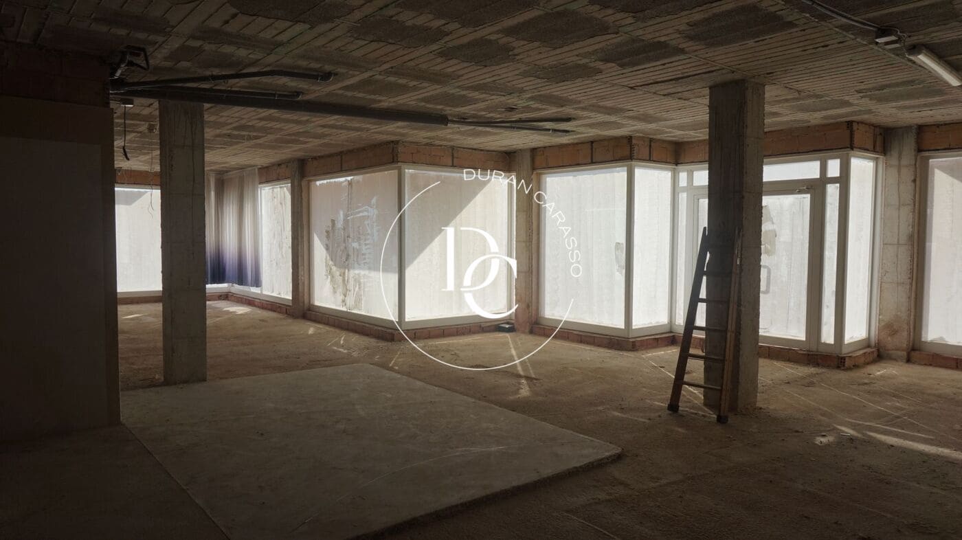 Erhverv til salg i Santa Eulalia / Santa Eularia - € 1.900.000 (Ref: 9174621)