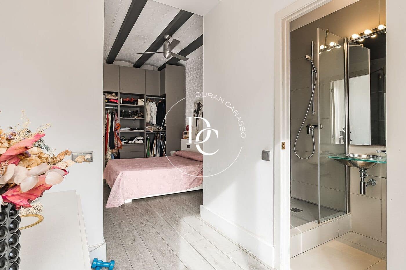 4 soveværelse Lejlighed til salg i Barcelona by - € 749.000 (Ref: 9198010)