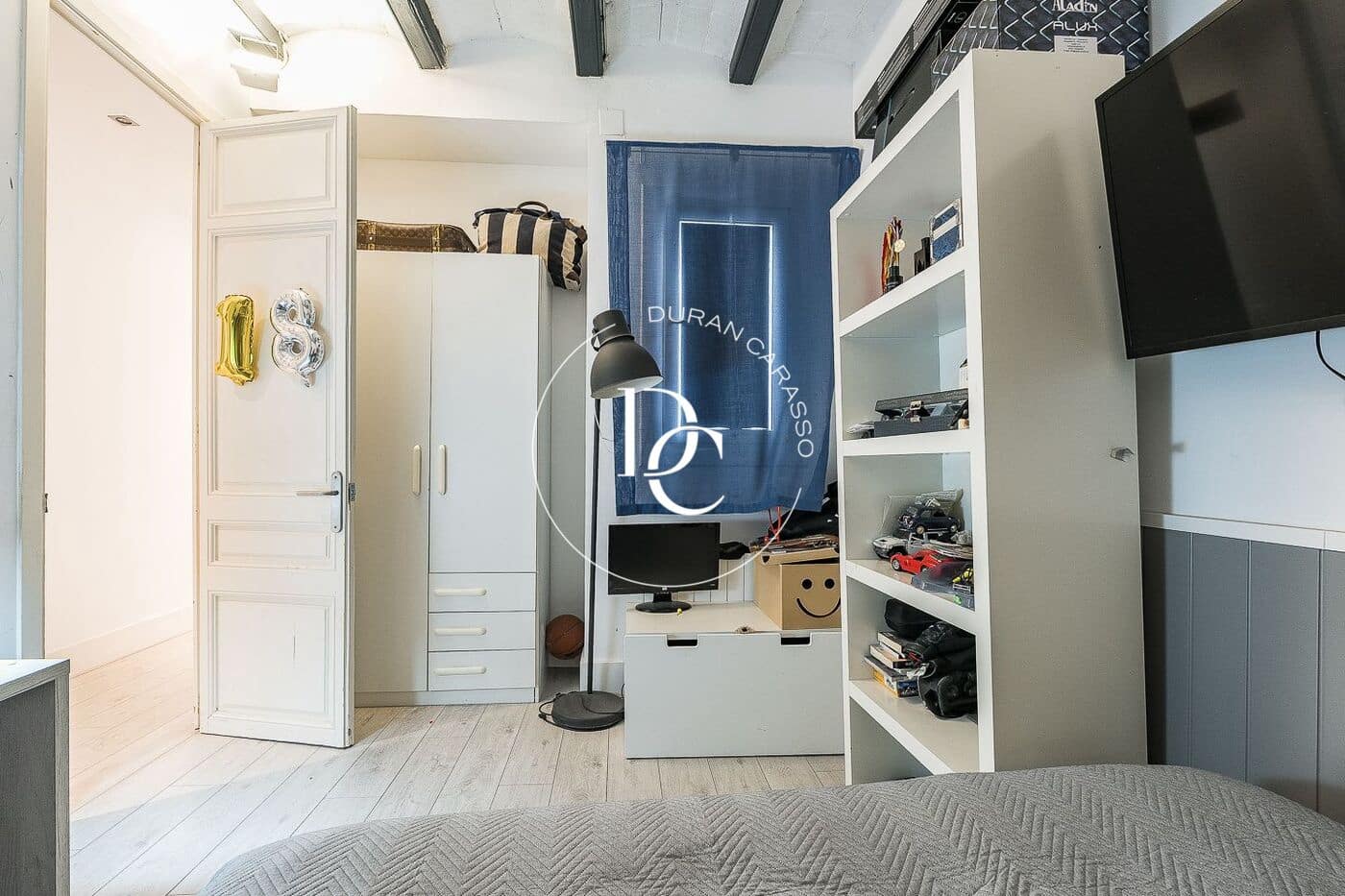 4 soveværelse Lejlighed til salg i Barcelona by - € 749.000 (Ref: 9198010)