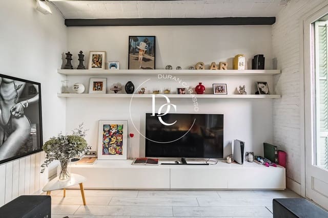 4 soveværelse Lejlighed til salg i L'Antiga Esquerra de L'Eixample, Barcelona by - € 749.000 (Ref: 9198010)