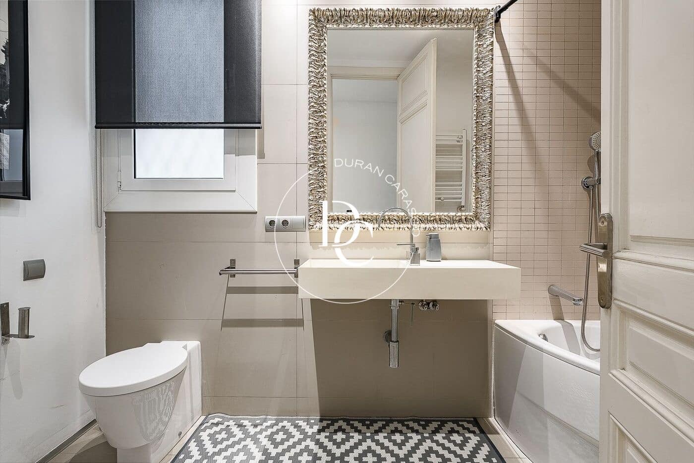 4 soveværelse Lejlighed til salg i Barcelona by - € 749.000 (Ref: 9198010)