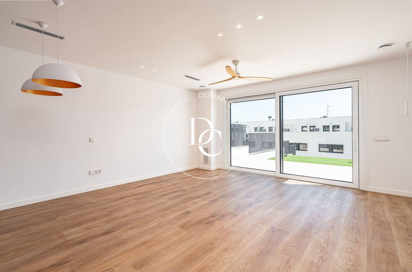 5 soveværelse Byhus til salg i Sitges med swimmingpool - € 1.300.000 (Ref: 9201071)