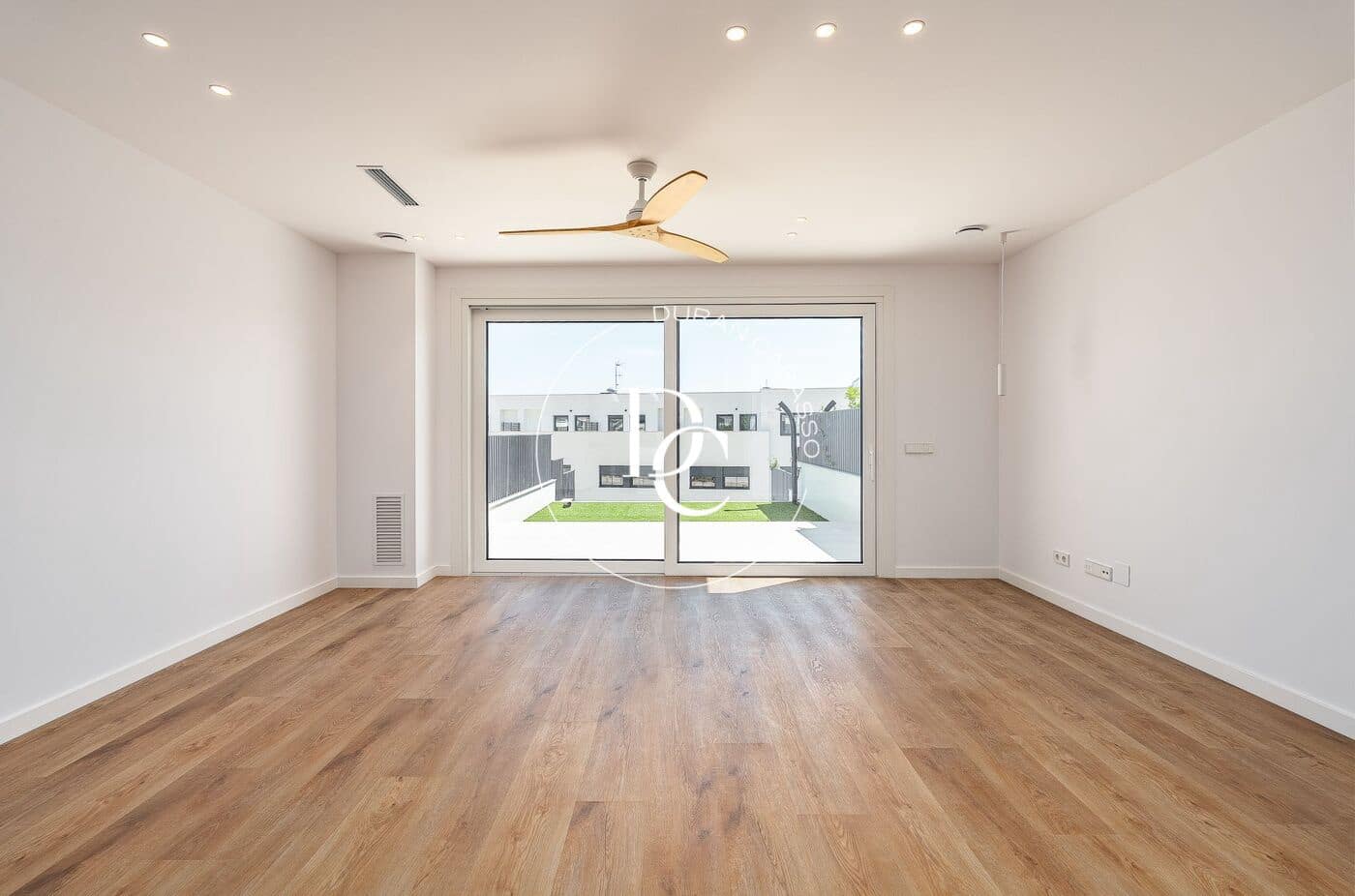 5 soveværelse Byhus til salg i Sitges med swimmingpool - € 1.300.000 (Ref: 9201071)