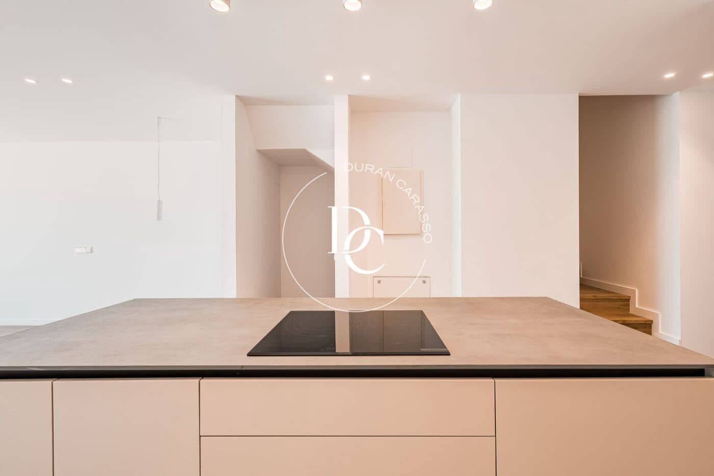 5 soveværelse Byhus til salg i Sitges med swimmingpool - € 1.300.000 (Ref: 9201071)