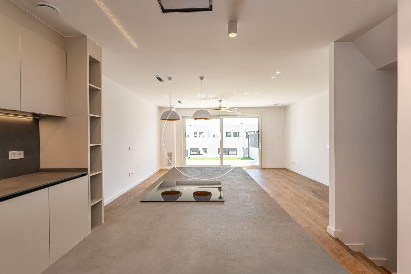 5 soveværelse Byhus til salg i Sitges med swimmingpool - € 1.300.000 (Ref: 9201071)