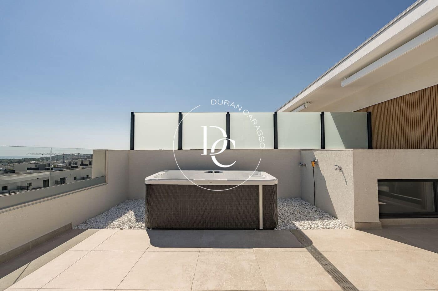 5 soveværelse Byhus til salg i Sitges med swimmingpool - € 1.300.000 (Ref: 9201071)