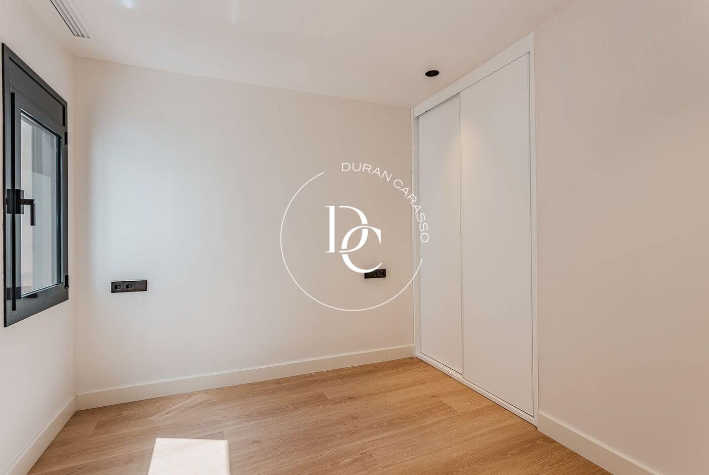 3 sypialnia Penthouse na sprzedaż w Miasto Barcelona - 899 500 € (Ref: 9208611)