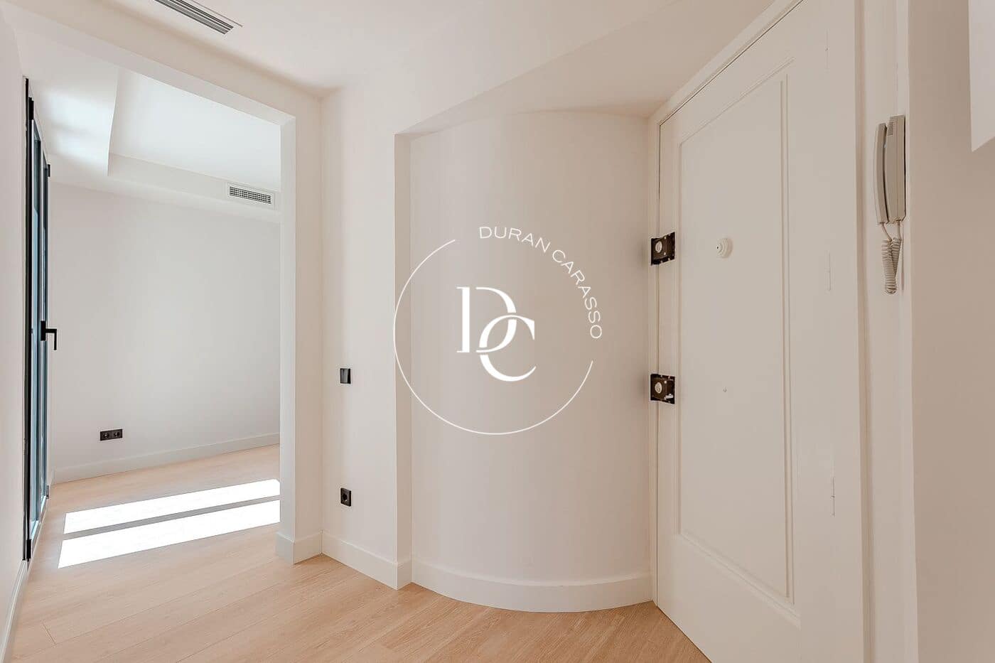 3 sypialnia Penthouse na sprzedaż w Miasto Barcelona - 899 500 € (Ref: 9208611)