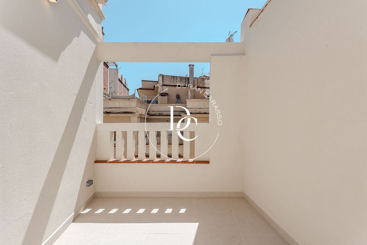 3 sypialnia Penthouse na sprzedaż w Miasto Barcelona - 899 500 € (Ref: 9208611)