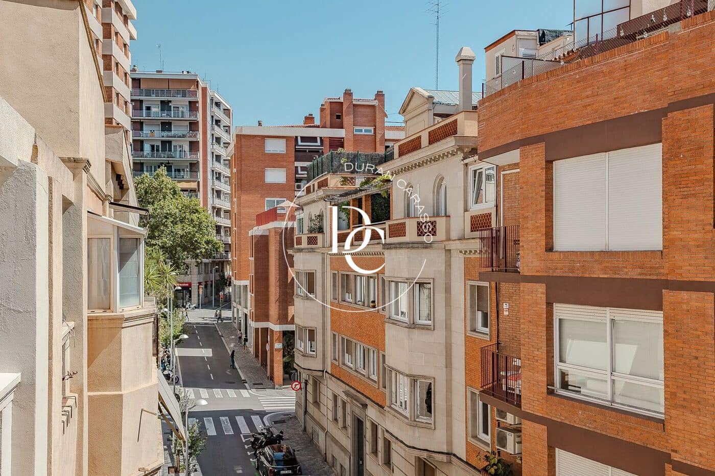 3 sypialnia Penthouse na sprzedaż w Miasto Barcelona - 899 500 € (Ref: 9208611)