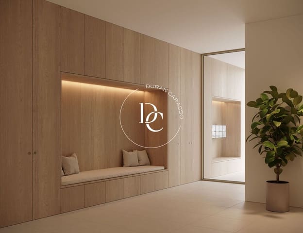 3 bedroom Apartment for sale in El Poblenou, Barcelona city - € 682,000 (Ref: 9215448)