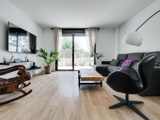 4 sovrum Lägenhet till salu i Sitges med pool - 760 000 € (Ref: 9257495)