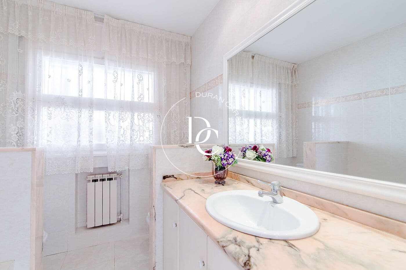 3 quarto Apartamento para arrendar em Sitges com piscina - 2 200 € (Ref: 9264684)