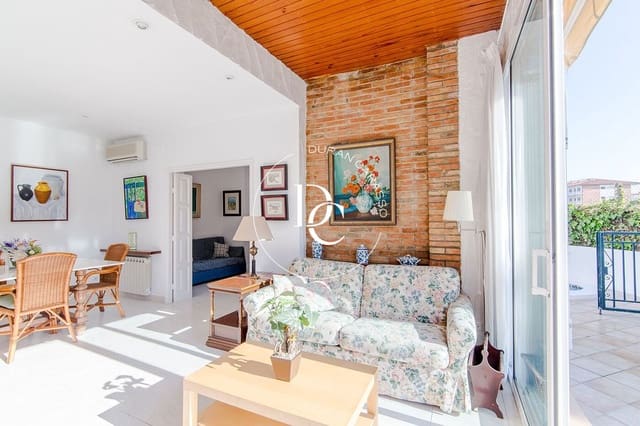 3 bedroom Apartment for rent in Sitges with pool - € 2,200 (Ref: 9264684)