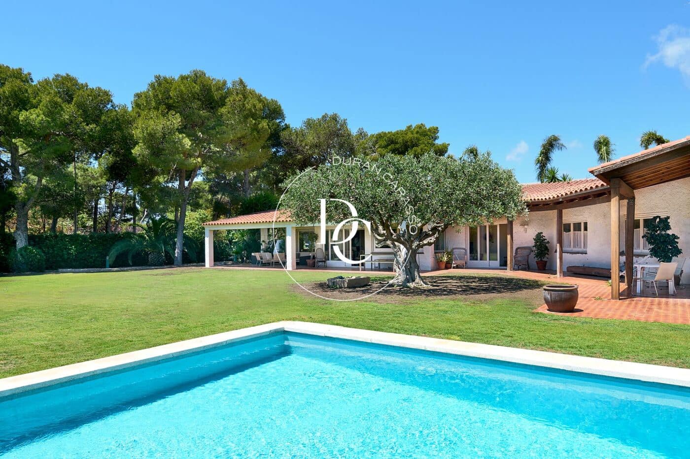 6 soveværelse Villa til salg i Sitges med swimmingpool - € 4.500.000 (Ref: 9291759)