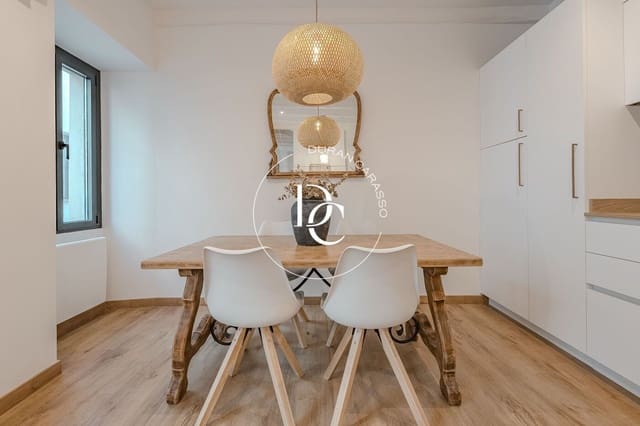 4 soverom Hus til salgs i Vilanova i la Geltrú - € 650 000 (Ref: 9301205)