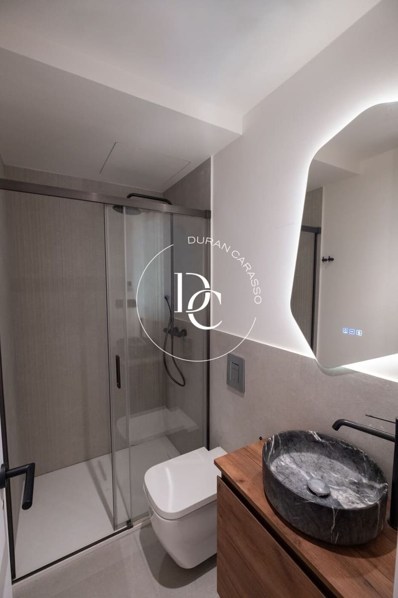 3 slaapkamer Appartement te koop in Barcelona stad - € 950.000 (Ref: 9303704)