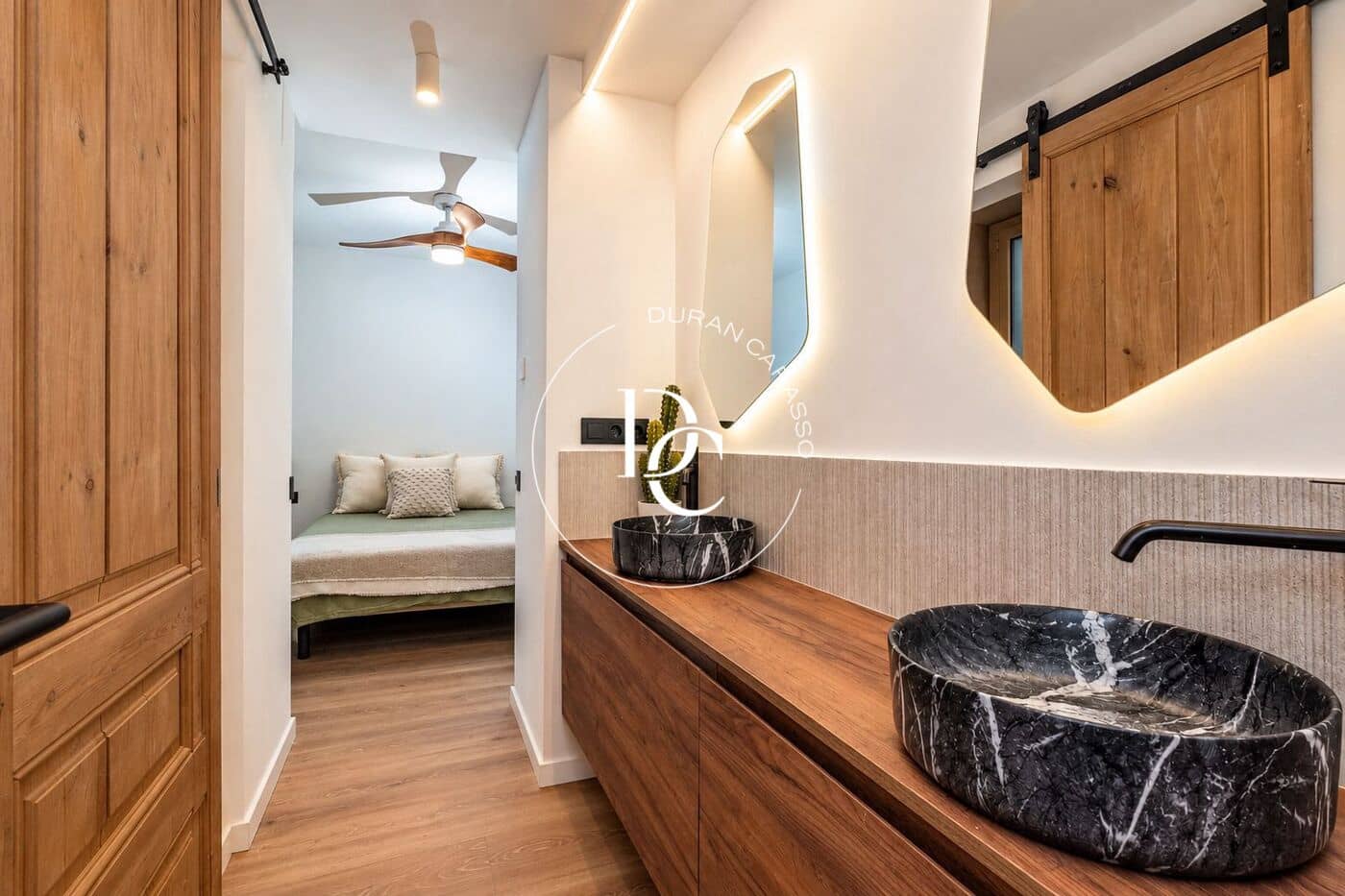 3 bedroom Apartment for sale in Barcelona city with garage - € 950,000 (Ref: 9303704)