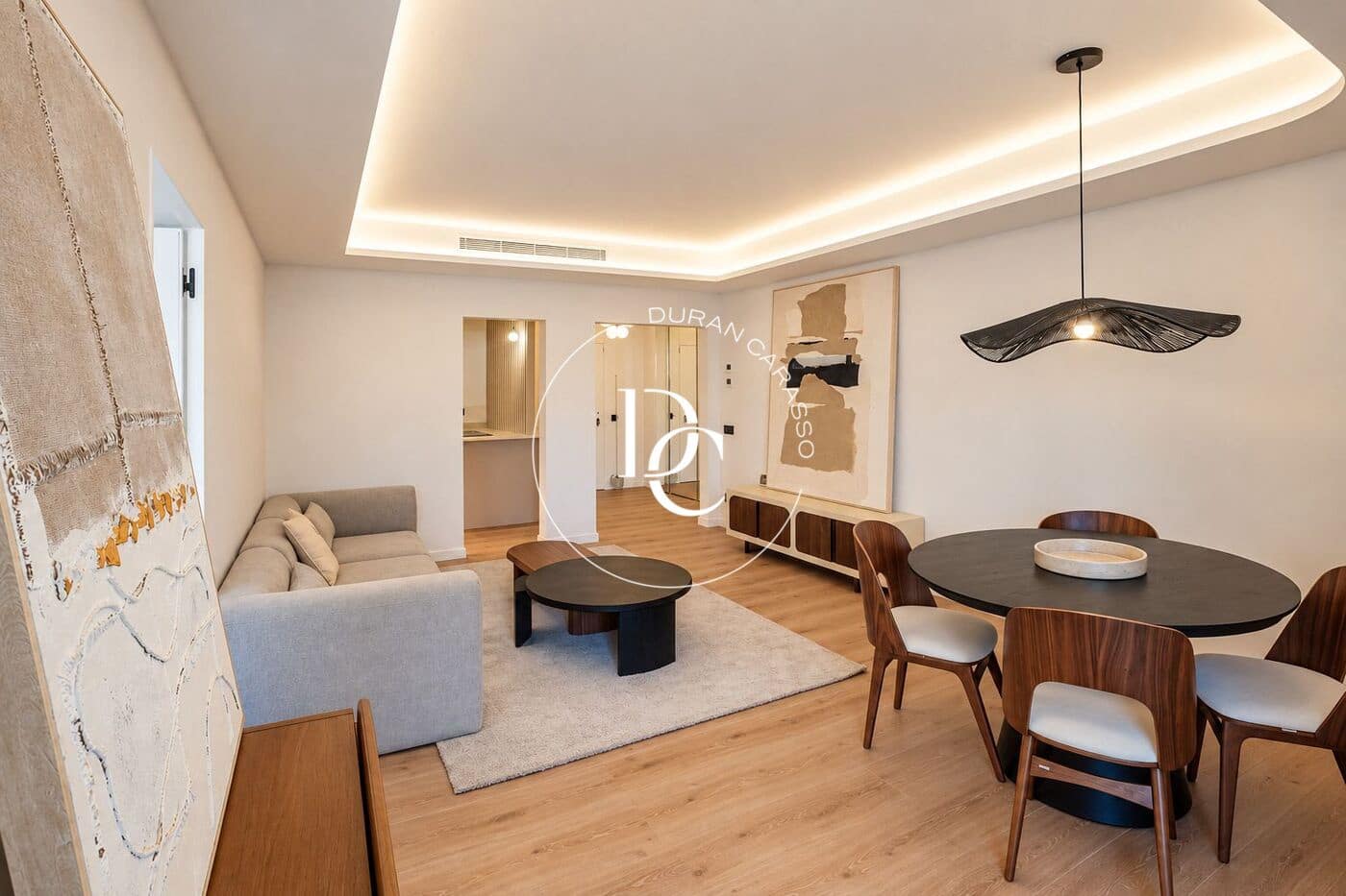 3 bedroom Apartment for sale in Barcelona city with garage - € 950,000 (Ref: 9303704)