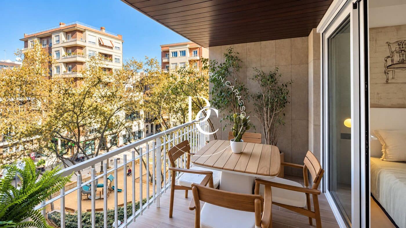 3 bedroom Apartment for sale in Barcelona city with garage - € 950,000 (Ref: 9303704)