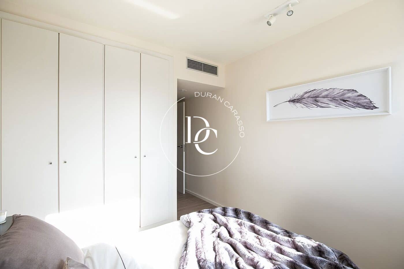 3 sypialnia Apartament na sprzedaż w Miasto Barcelona z basenem - 1 050 000 € (Ref: 9303705)