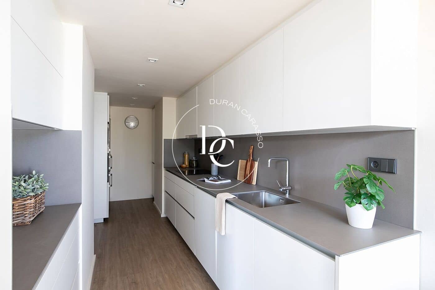 3 sypialnia Apartament na sprzedaż w Miasto Barcelona z basenem - 1 050 000 € (Ref: 9303705)